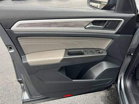 Used 2023 Volkswagen Atlas Cross Sport SE AWD/4WD image 11