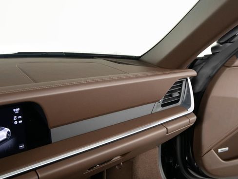 Certified 2024 Porsche 911 Targa 4 GTS image 33