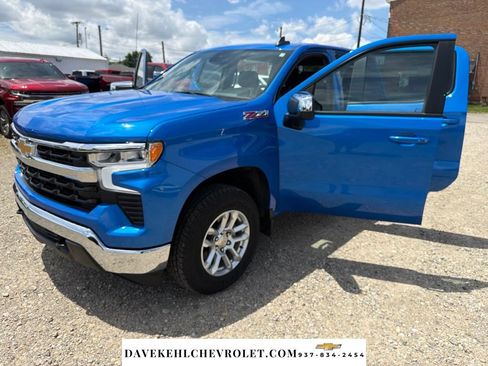 Used 2025 Chevrolet Silverado 1500 LT AWD/4WD image 26