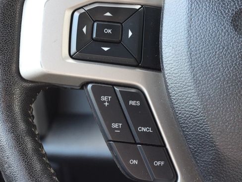 Used 2019 Ford F150 Lariat AWD/4WD image 16