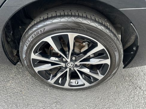 Used 2017 Toyota Corolla SE FWD image 26