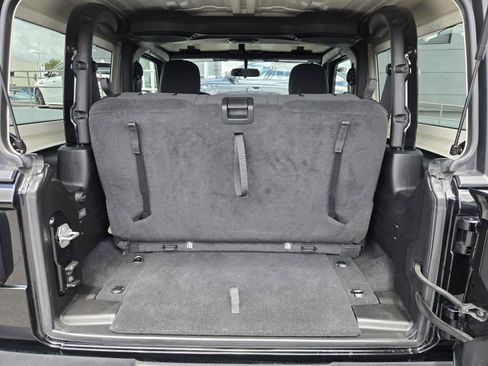 Used 2021 Jeep Wrangler Sport AWD/4WD image 26