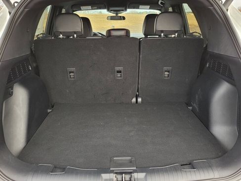 Used 2024 Ford Escape ST-Line w/ Equipment Group 301A image 11