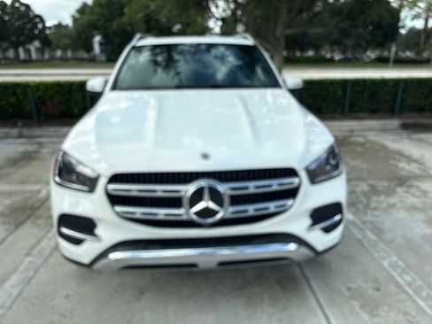 Used 2024 Mercedes-Benz GLE 450e 4MATIC image 2