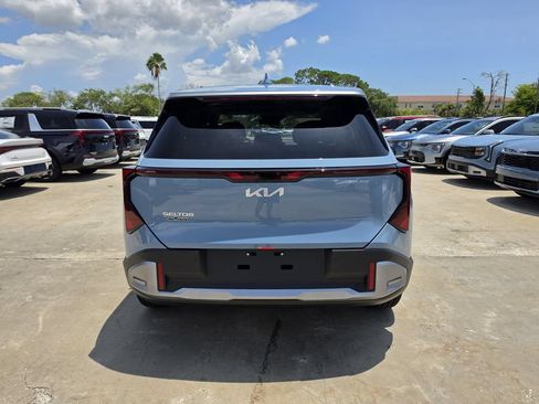 New 2027 Kia Seltos EX FWD image 7