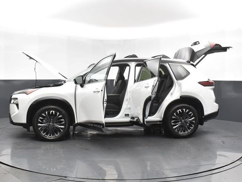 New 2026 Nissan Rogue Platinum w/ Platinum Premium Package AWD/4WD image 36