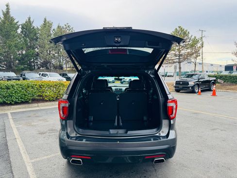 Used 2016 Ford Explorer Sport image 27