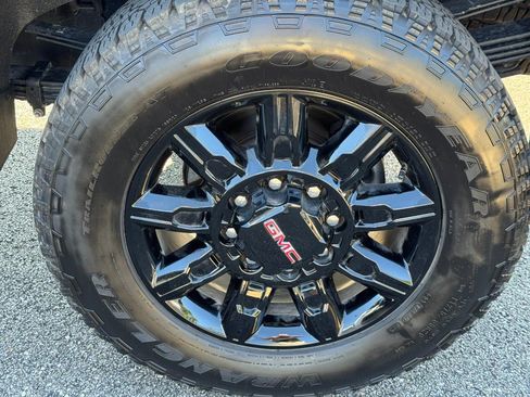 Certified 2025 GMC Sierra 3500 AT4 w/ AT4 Premium Plus Package AWD/4WD image 7