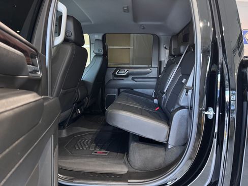 Certified 2025 GMC Sierra 2500 SLT image 12