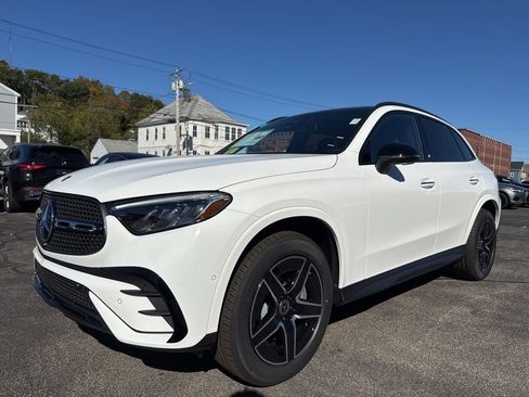 New 2026 Mercedes-Benz GLC 300 4MATIC image 3
