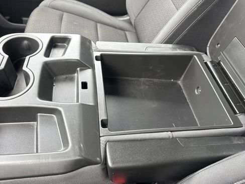 Used 2025 Chevrolet Silverado 1500 W/T image 28