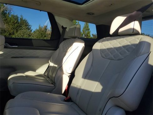 Used 2021 Hyundai Palisade Calligraphy image 8