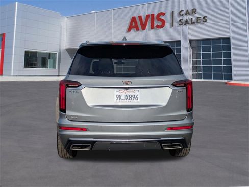 Used 2024 Cadillac XT6 Premium Luxury image 7