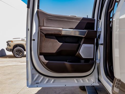 Used 2026 Ford F250 King Ranch w/ Tremor Off-Road Package image 39