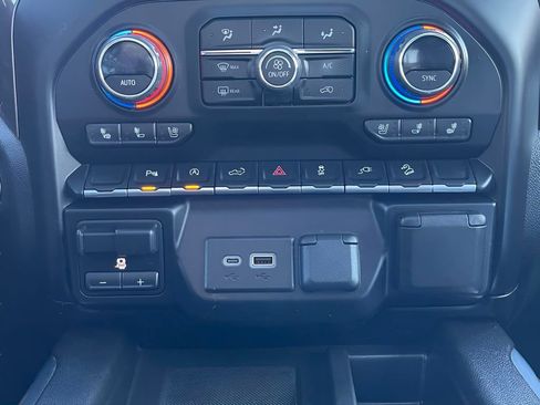 Used 2021 Chevrolet Silverado 1500 High Country w/ Z71 Off-Road Package image 26