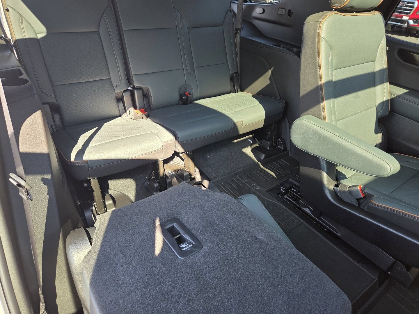 New 2026 GMC Yukon AT4 w/ AT4 Premium Plus Package AWD/4WD image 26