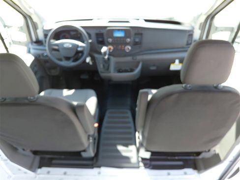 New 2025 Ford Transit 250 148 Medium Roof image 10