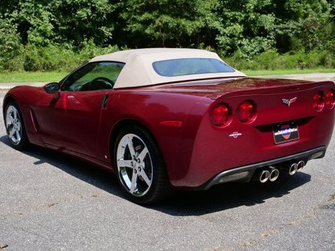 Used 2007 Chevrolet Corvette Convertible w/ Preferred Equipment Group RWD image 7