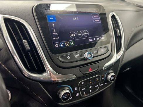 Used 2020 Chevrolet Equinox Premier image 13