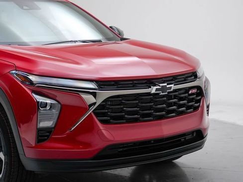 New 2026 Chevrolet Trax RS w/ Driver Confidence Package FWD image 10