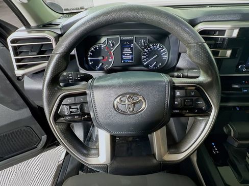 Used 2022 Toyota Tundra SR5 AWD/4WD image 11