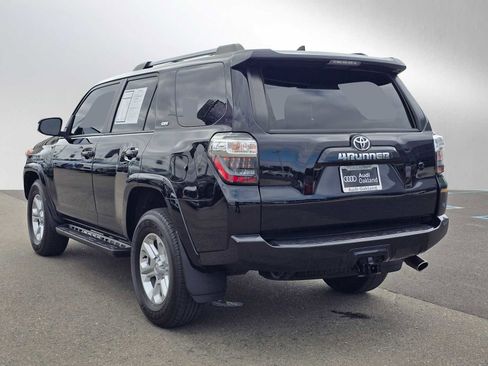 Used 2023 Toyota 4Runner SR5 image 5