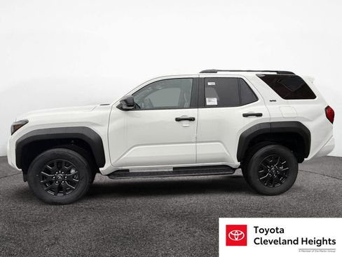New 2026 Toyota 4Runner SR5 image 2