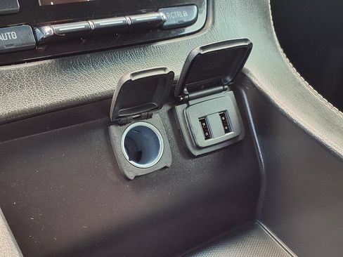 Used 2017 Chevrolet Tahoe LS w/ Enhanced Driver Alert Package RWD image 6