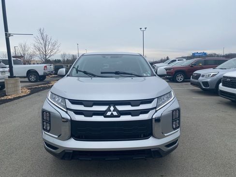 Used 2025 Mitsubishi Outlander Sport ES image 6