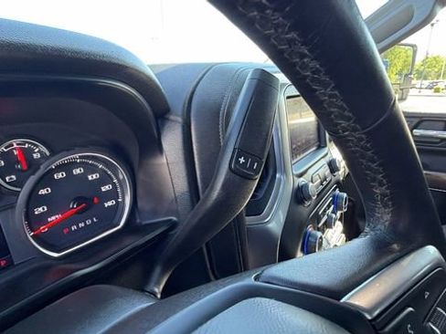 Used 2022 Chevrolet Silverado 2500 LT w/ Convenience Package image 25