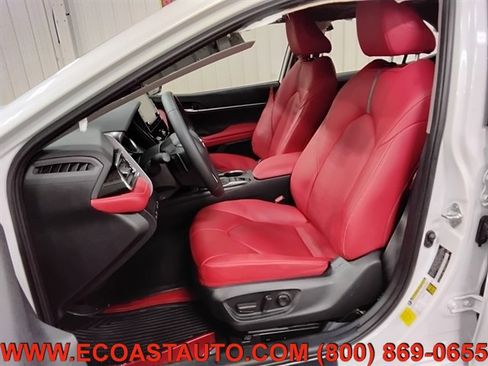 Used 2024 Toyota Camry XSE w/ Navigation Package image 10