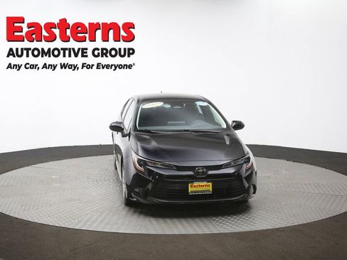 Used 2023 Toyota Corolla LE image 50