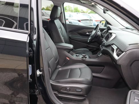 Used 2024 GMC Terrain SLT AWD/4WD image 26