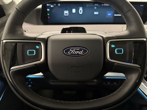 New 2025 Ford Expedition Platinum w/ Platinum Ultimate Package image 21