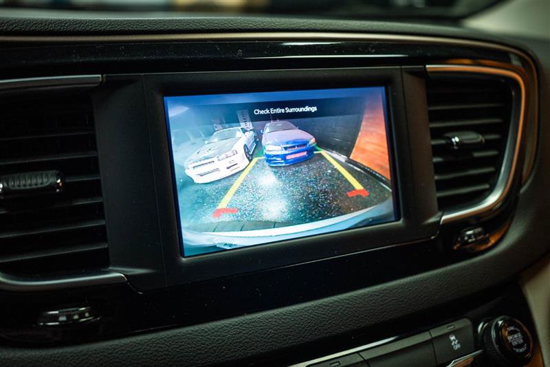 Used 2023 Chrysler Voyager LX FWD image 20