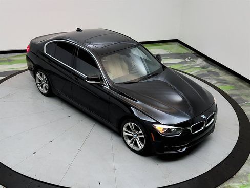 Used 2017 BMW 330i Sedan image 32