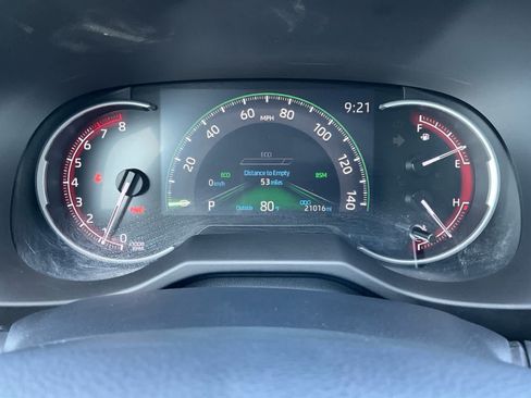 Used 2023 Toyota RAV4 XLE w/ Convenience Package FWD image 17