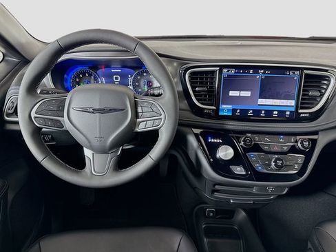 New 2026 Chrysler Pacifica Select image 20