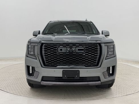 Used 2024 GMC Yukon Denali Ultimate AWD/4WD image 6