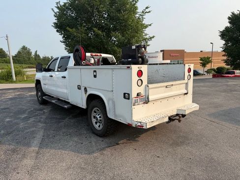 Used 2015 Chevrolet Silverado 3500 W/T AWD/4WD image 4