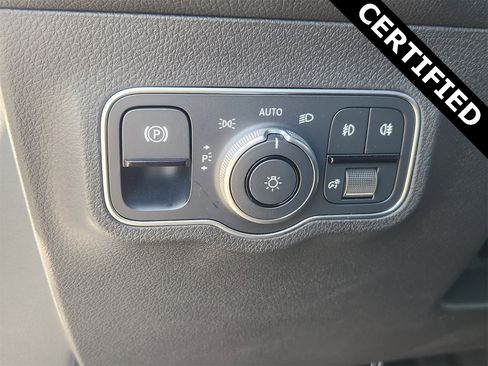 Certified 2025 Mercedes-Benz GLB 250 image 21