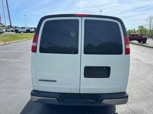 Used 2019 Chevrolet Express 3500 LT w/ LT Preferred Equipment Group RWD image 4