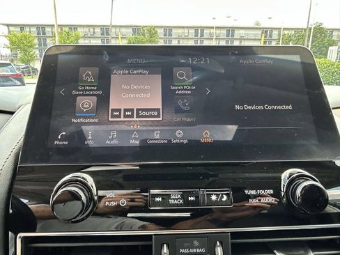 Used 2024 Nissan Armada SL w/ Captain's Chairs Package RWD image 15