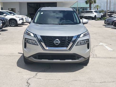 Certified 2023 Nissan Rogue SV FWD image 13
