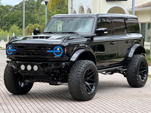 Used 2025 Ford Bronco Outer Banks image 23