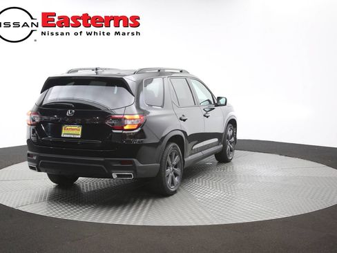 Used 2023 Honda Pilot Sport image 39