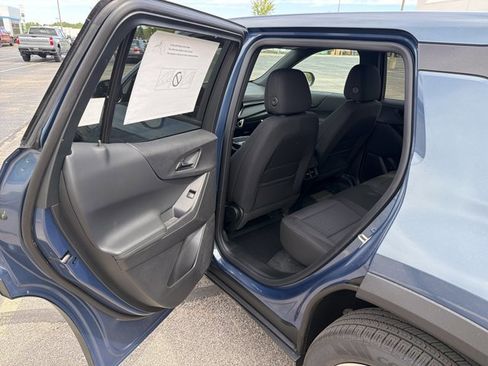 New 2026 Chevrolet Equinox LT w/ Safety and Technology Package FWD image 22
