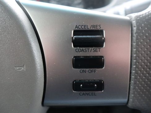 Used 2006 Nissan Frontier SE w/ (P01) Power Pkg AWD/4WD image 29
