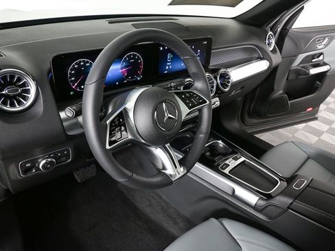 New 2026 Mercedes-Benz GLB 250 image 5