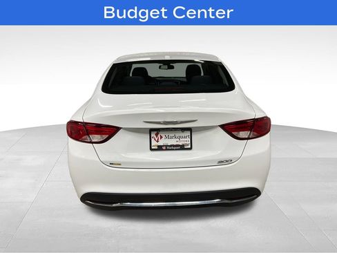 Used 2015 Chrysler 200 Limited w/ Convenience Group FWD image 7